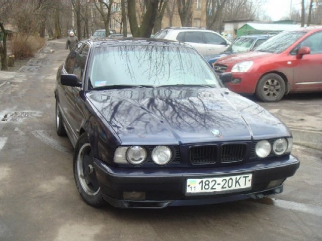 BMW 530 Новые и БУ BMW 530: BMW 530. BMW 5 серии от 1 765 000 руб.