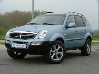 SsangYong Rexton Ищете джип? Посмотрите на KIA - SsangYong Rexton. Подбор нового автомобиля.