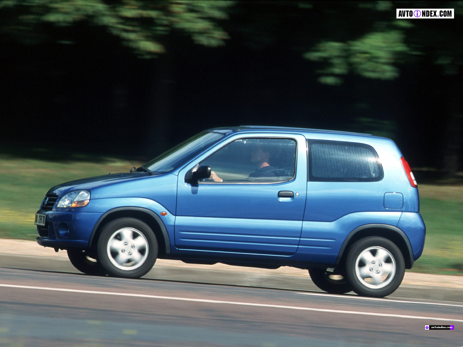 Suzuki Ignis Автомобиль Suzuki Ignis: Suzuki Ignis. Покупаете автомобиль?