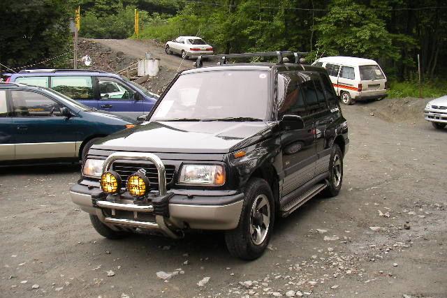 Suzuki Escudo Suzuki Escudo в Москве - Suzuki Escudo. Автомобили Suzuki в Москве.