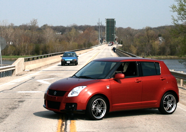 Suzuki Swift Suzuki праздники продолжаются - Suzuki Swift. Покупаем Любые Автомобили.