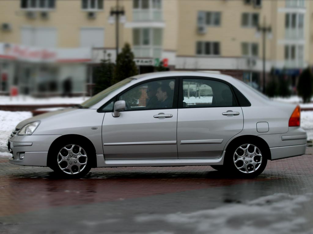 Suzuki Liana Suzuki Liana в Москве: Suzuki Liana.