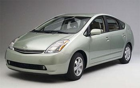 Toyota Prius Продай автомобиль: Toyota Prius. Страхование toyota.