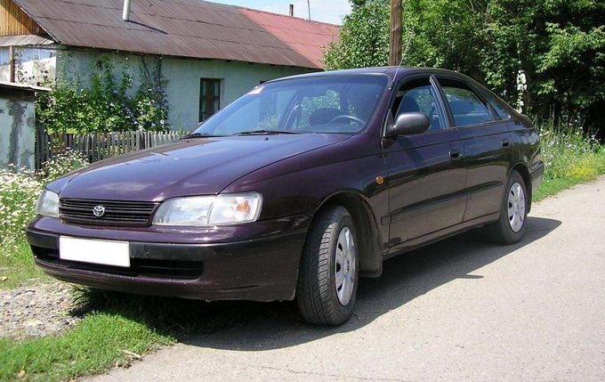 Toyota Carina E Carina. Скидки - Toyota Carina E. Oldtimer Pontiac.