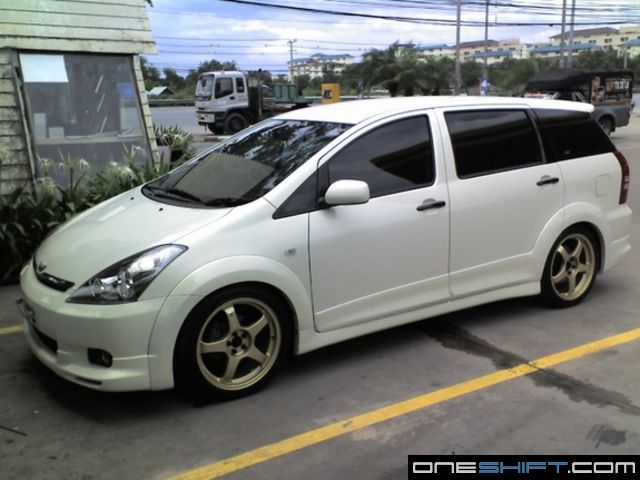 Toyota Wish Узнай все о Toyota Wish - Toyota Wish.