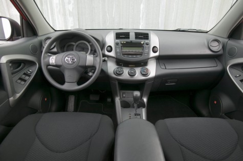 Toyota RAV4 Все про залог Авто: Toyota RAV4.