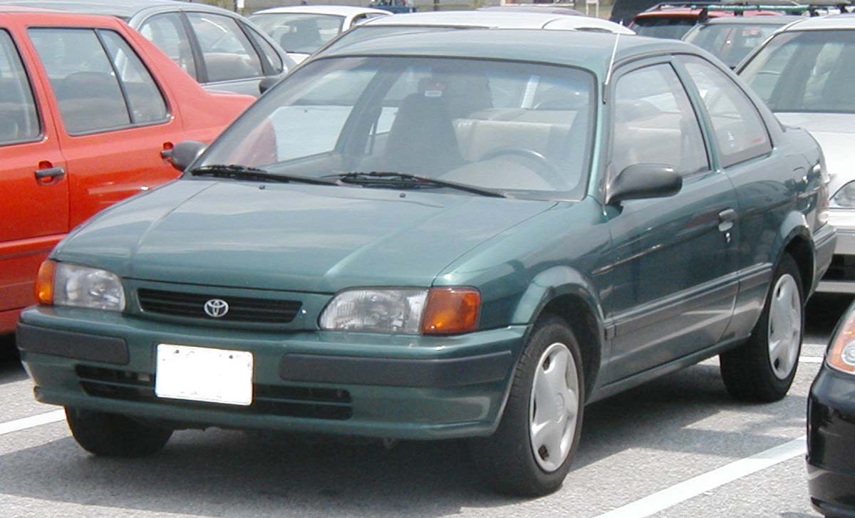 Toyota Tercel Цены на автомобиль Toyota Tercel б/у.