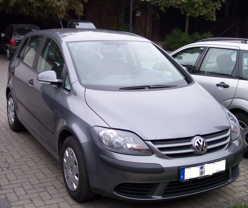 Volkswagen Golf Plus Тест-драйв Honda Civic - Volkswagen Golf Plus.