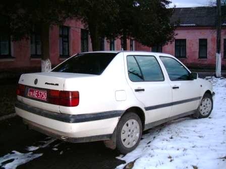 Volkswagen Vento Купить/Продать Volkswagen: Volkswagen Vento.