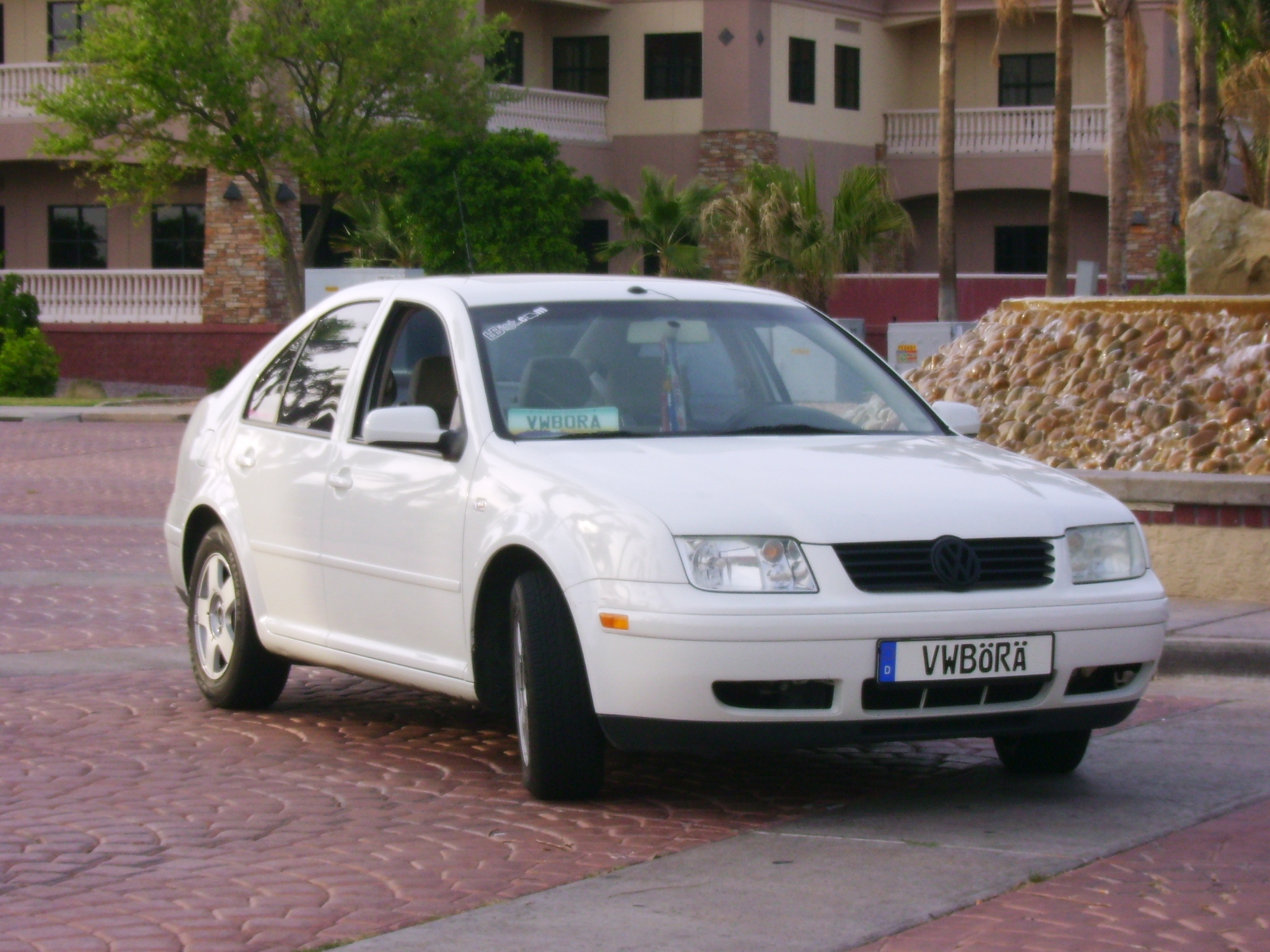 Volkswagen Bora Автомобили Volkswagen - Volkswagen Bora. Volkswagen Tiguan. Жаркая зима.