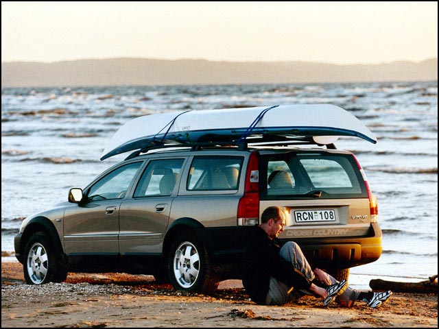 Volvo Cross Country Country. Скидки - Volvo Cross Country. Автомобили Volvo XC70.