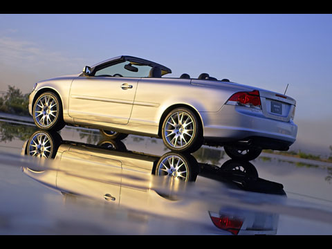 Volvo C70 Coupe Тест-драйв Ford Focus ST - Volvo C70 Coupe.