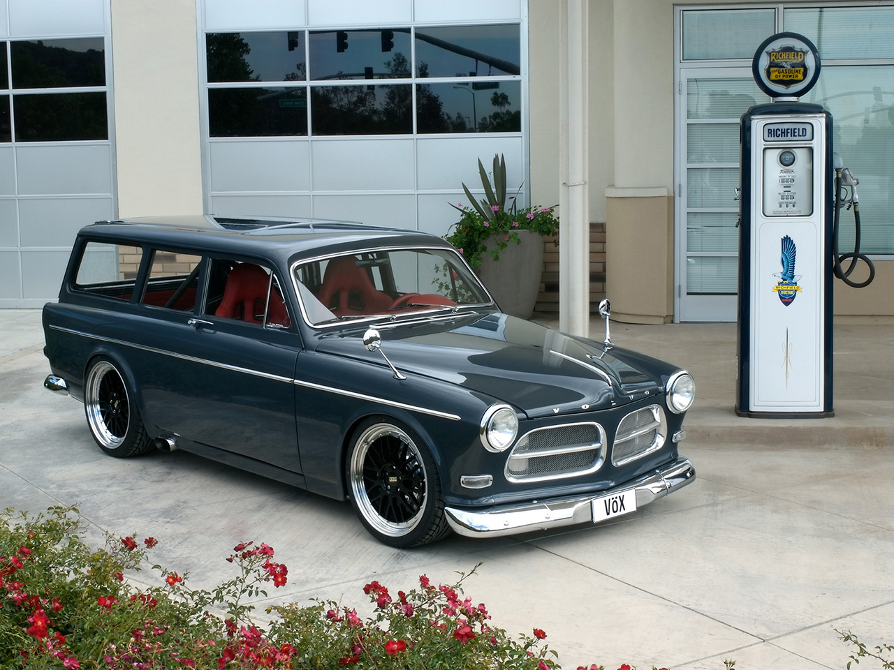 Volvo Amazon Топ-10 Фирм по залогу авто: Volvo Amazon.