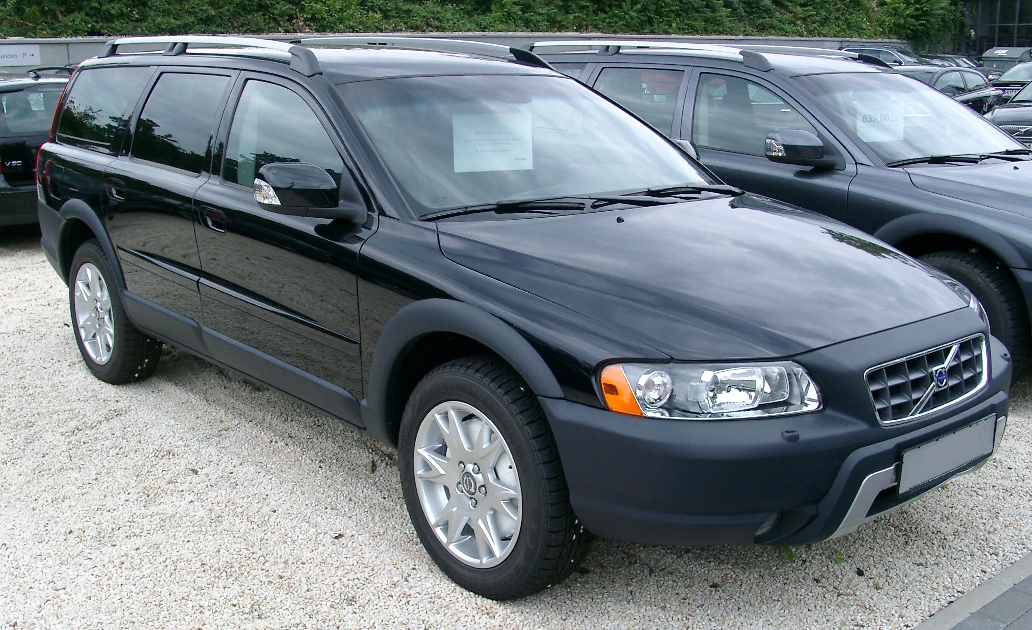 Volvo XC 70 BMW X5 - Volvo XC 70.