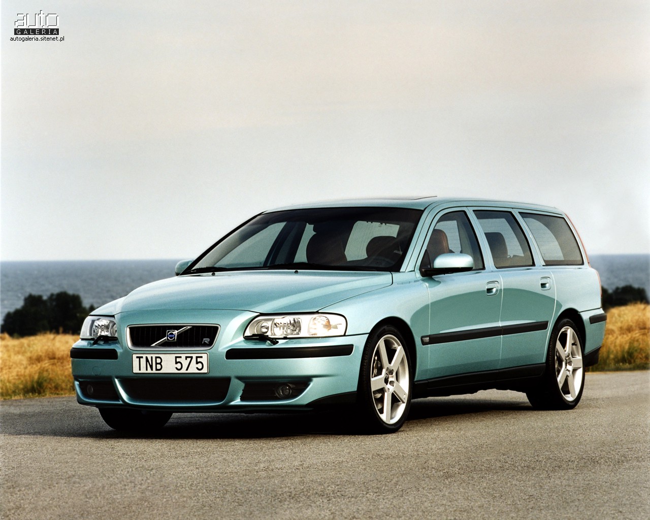 Volvo V70 Огромная база данных про Volvo: Volvo V70.