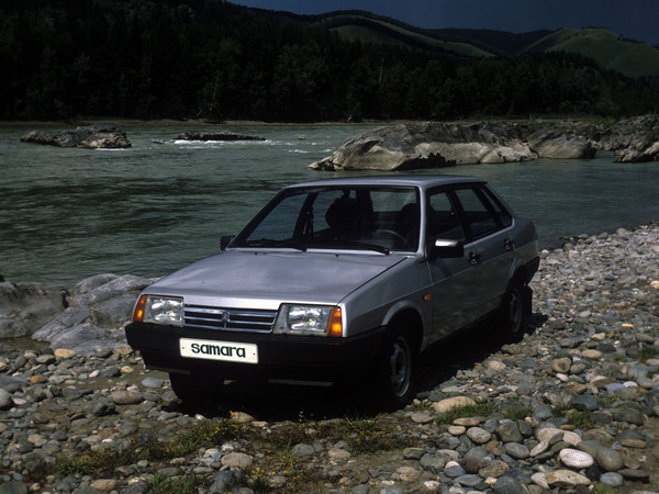 ВАЗ 21099 Страхование ваз - ВАЗ 21099. Новый Renault Logan за 142 000 р.